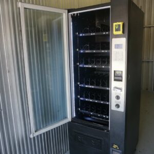 3 WIDE COMBO VENDING MACHINE - Image 4