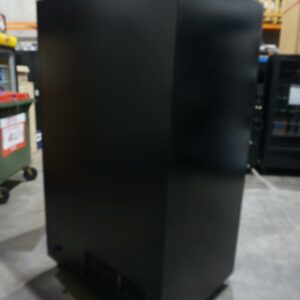 HIGH-CAPACITY DRINK VENDING MACHINE - Image 3