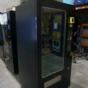 4 WIDE COMBO VENDING MACHINE - Image 3