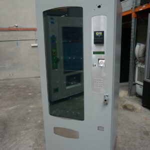 3 WIDE COMBO VENDING MACHINE - Image 6