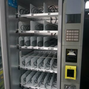 3 WIDE COMBO VENDING MACHINE - Image 4