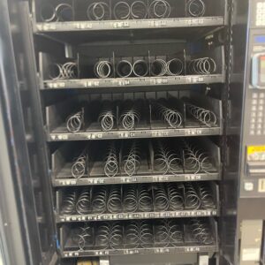 5 WIDE CRANE SNACK MACHINE REF#SM1 - Image 3